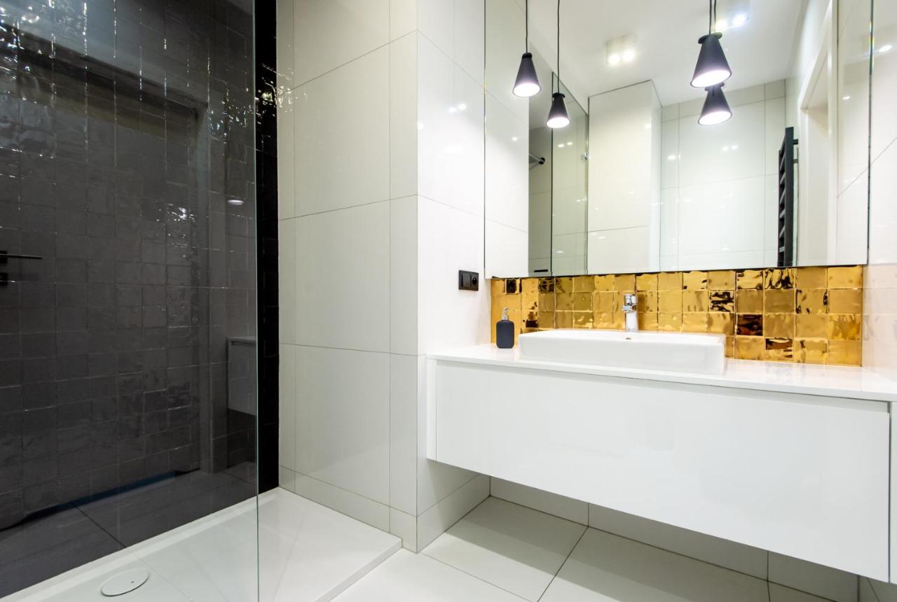 Super-Apartamenty Presidential Suite Познан Екстериор снимка