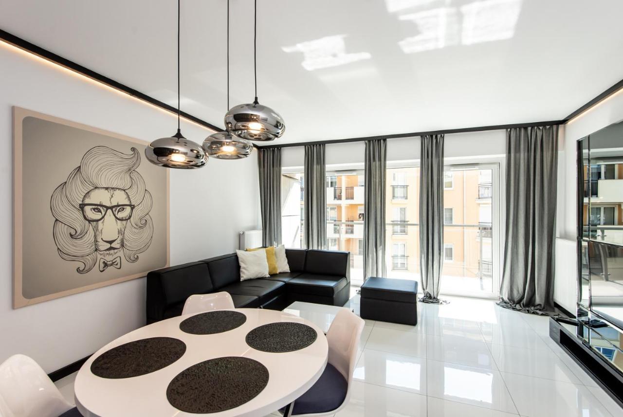 Super-Apartamenty Presidential Suite Познан Екстериор снимка