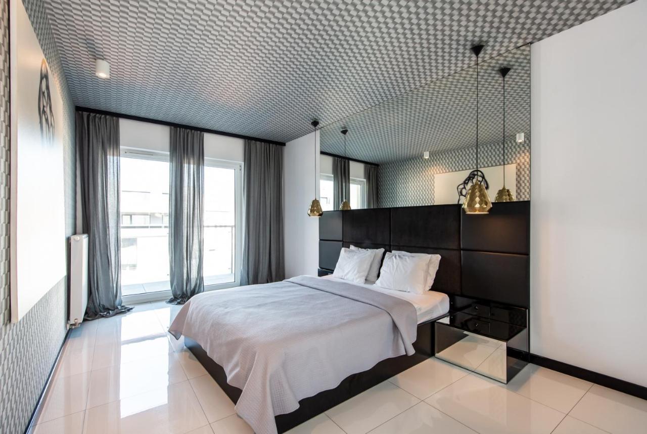 Super-Apartamenty Presidential Suite Познан Екстериор снимка